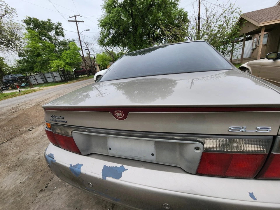 1999 2000 2001 2002 2003 2004 CADILLAC SEVILLE THIRD BRAKE LIGHT GREY TRIM - Image 1 of 1