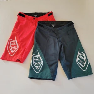 2 Paar Troy Lee Designs Sprint Shorts rot grün Mountainbike BMX Herren 32 - Bild 1 von 14