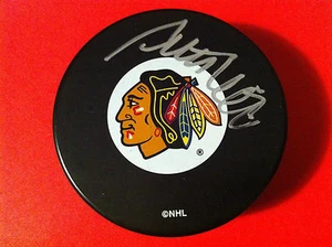Antti Niemi Blackhawks signierter Puckhalter - Bild 1 von 2