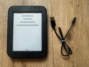 NOOK Simple Touch e-book reader BNRV300 WiFi eReader TESTED WORKING - Picture 1 of 5