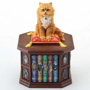 Caja de baratijas Mad About Cats de 6 3/4 pulgadas de Lisa Parker figura de resina pintada a mano - Imagen 1 de 4