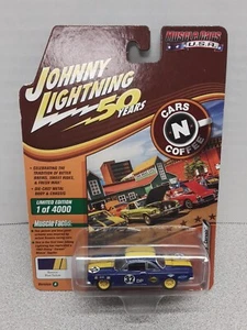 Johnny Lightning 50 Years - 62 Chevy Corvair Monza Spyder Sunoco Blue/Yellow - Picture 1 of 7