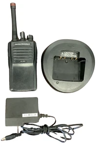 Vertex Standard VX-261-G7-5 Two Way Radio 16 CH UHF VX-261 - NO BATTERY INCLUDED - Picture 1 of 8