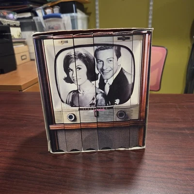 The Dick Van Dyke Show- Season 2 VHS Set Foto 1 de 3