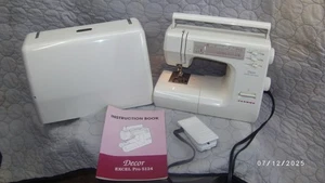 Janome Decor Excel Pro 5124 Sewing machine With pedal Tested and Working In Case - Picture 1 of 4