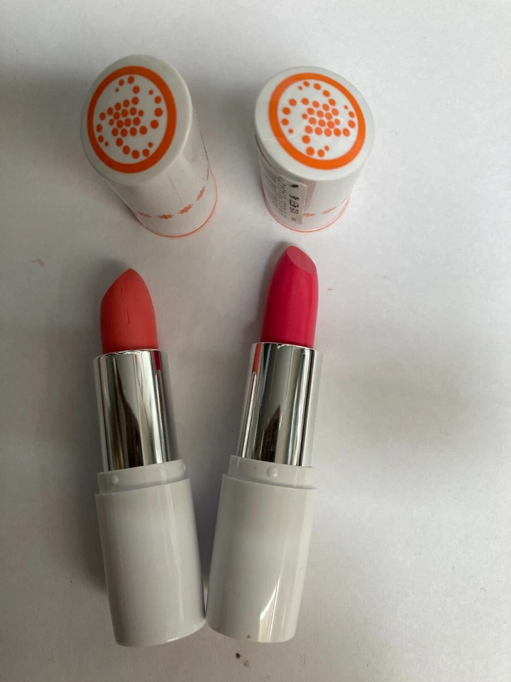 Kollektion Field Day Lippenstifte *Wählen Sie Ihren Farbton*