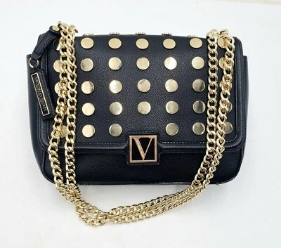 Bolso de hombro Victoria's Secret con correa de cadena dorado tachonado negro solapa de cuero sintético Foto 1 de 4