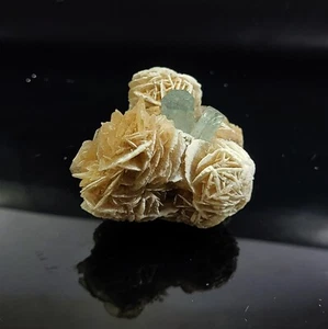 Aguamarina natural 291 quilates aguamarina áspera sobre piedras preciosas de matriz áspera moscovita - Imagen 1 de 7