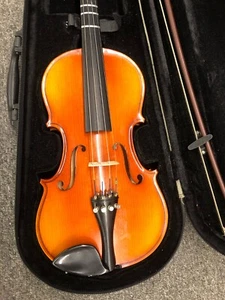 Becker 1/2 Size Violin with Case Made in Romania L@@K - Picture 1 of 9