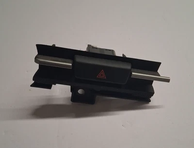 Mazda CX-3 2016-2022 2018-2019 YARIS BOTÓN DE PELIGRO Foto 1 de 4