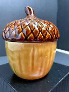 4 inch Acorn Sugar Bowl - Picture 1 of 9