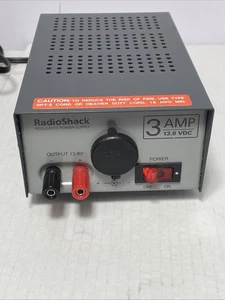 Vintage RadioShack Regulated Power Supply 3 Amp 13.8 VDC Output CAT NO. 22-504 - Picture 1 of 6