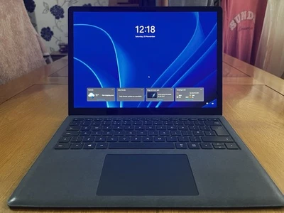 Microsoft Surface Laptop 3 I7-1065G7, 16GB RAM - Image 1 of 4