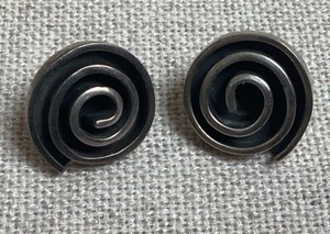 Mexico Modernist 925 Sterling Silver Black Swirled Pierced Post Earrings Signed - Picture 1 of 4