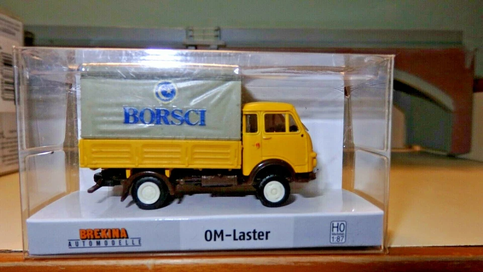 Brekina OM Lupetto giallo con telone verde BORSCI  HO 1:87 Edizione Limitata - Immagine 1 di 1