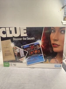 NEW SEALED CLUE DISCOVER THE SECRETS FAMILY BOARD GAME MYSTERY PARKER BROTHERS - Picture 1 of 6