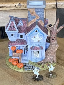 Partylite Ghostly Tealight House P7862 Halloween Casa Infestata Fantasma che gira - Foto 1 di 17