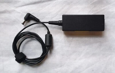 GENUINE ACER ASPIRE A315-21 A315-31 A315-51 AC ADAPTER PA-1300-04 - Image 1 of 3