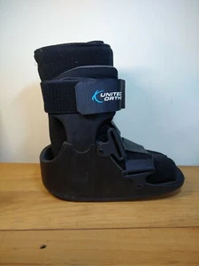 United Ortho Short Walker Fracture Boot, Medium, USED - Picture 1 of 5
