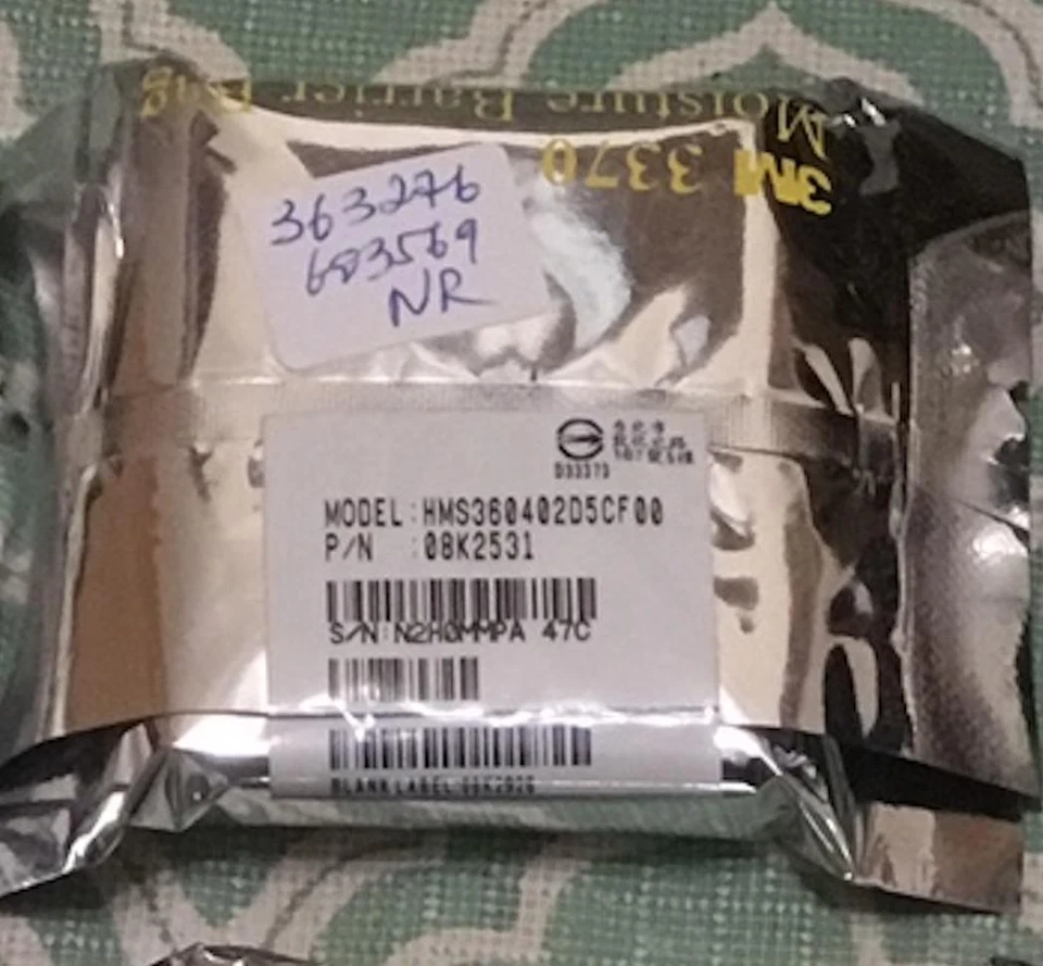 Hitachi 2 GB MD2GBBP Pexagon Microdrive CF+Type II HMS360402D5CF00 (08K2531) - Image 1 of 1