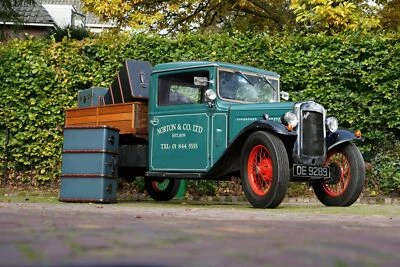 Authentic Models "Stateroom" Beistelltisch als Koffertruhe - Bild 1 von 4