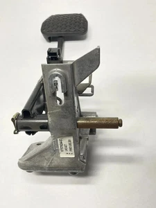 2003-2008 BMW Z4 E85 ROADSTER BRAKE PEDAL ASSEMBLY GENUINE OEM - Bild 1 von 6