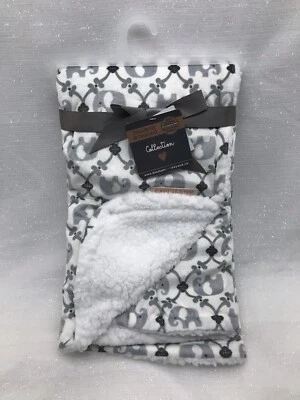 Blankets & Beyond Baby Boy Girl Gray Elephants Reversible White Sherpa 28x32 NEW - Image 1 of 4
