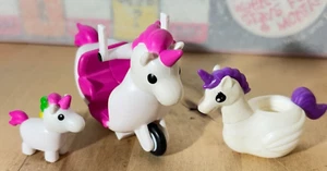 Lotto 3 giocattoli unicorno in plastica - Roblox, Polly Pockets - Foto 1 di 4