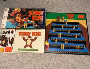 Gioco da tavolo Milton Bradley Donkey Kong 1982 vintage usato solo pezzi incompleti - Foto 1 di 9