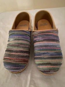 Women's Dansko Walking Shoes Woven Variegated Stripes size 39 (US size 8.5-9 B) - Picture 1 of 8