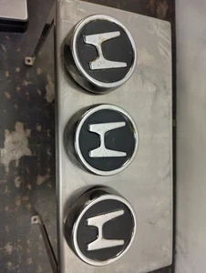 Genuine Factory OEM Honda CR-V Wheel Center Hub Cap Chrome Steel 44732-S9A-000 - Picture 1 of 6