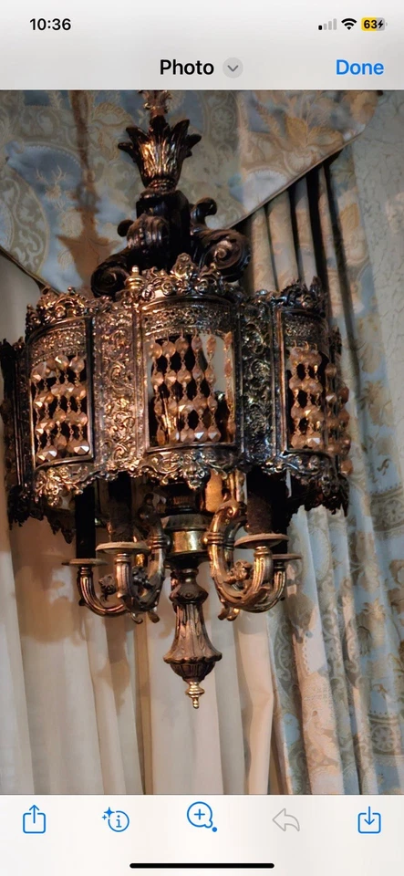 Lámpara de araña colgante mediterránea española vintage de latón - diseño de filigrana ornamentada Foto 1 de 1