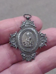 RARE JAPAN  THE ORDER OF THE PRECIOUS CROWN , SIXTH CLASS 2" Sterling?  - Picture 1 of 5