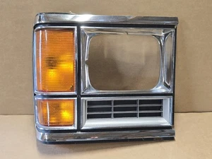 1986 93 DODGE RAM VAN HEADLIGHT BEZEL PASSENGER SIDE OEM ORIGINAL 87 88 89 90 92 - Picture 1 of 12