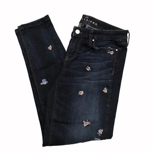 White House Black Market Embroidered Floral Girlfriend Jeans Size 2 - Picture 1 of 9