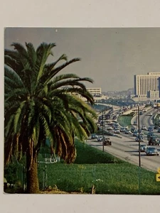 Vintage 1950s Wilshire Boulevard MacArthur Park Postcard Los Angeles California - Picture 1 of 4