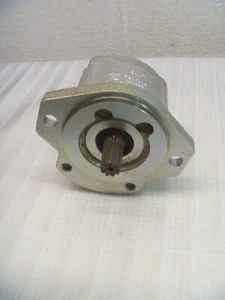 REXROTH 7930 MNR 510425042 HYDRAULIC GEAR PUMP - Picture 1 of 11