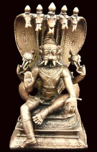 Lord Narsimha Idol Z Adishą W czystej stałej miedzi