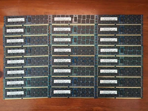 192GB (24x8GB) HYNIX PC3-8500R DDR3-1066 REG ECC SERVER MEMORY HMT31GR7AFR4C-G7 - Picture 1 of 2