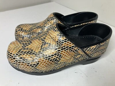 Zuecos Sanita de cuero piel de serpiente estampado animal marrón tostado comodidad médica talla 7/38 Foto 1 de 4