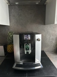 Jura E6 Bean-to-Cup Coffee Machine Black - Picture 1 of 4
