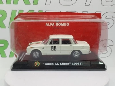 Alfa Romeo Giulia TI Super MetroMo 1963 1/43 blanco Foto 1 de 4