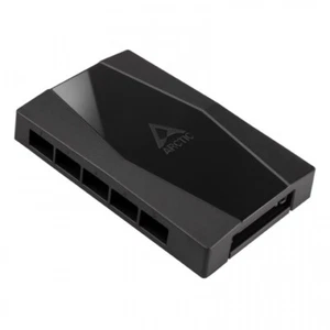 Arctic Cooling 10 Way PWM Fan Hub - Photo 1/9