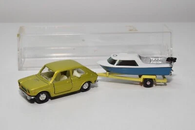 B32 1:53 3INCH MAJORETTE 203 FIAT 127 MET. GIALLO CON BARCA + RIMORCHIO ESPOS... - Immagine 1 di 4
