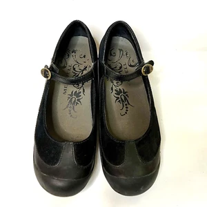 Merrell Size 9.5 Women Plaza MJ Black Leather Velvet Trim Wedge Mary Jane Shoes - Picture 1 of 10