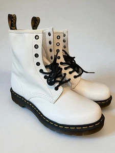 Dr. Martens Boots 1460 Women's Smooth Leather Lace Up White size 10 NWOT 31E - Picture 1 of 13
