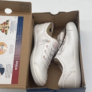 Skechers Bobs B Cute White Womens Slip On Memory Foam Comfort Shoes Sz 7 - Picture 1 of 5