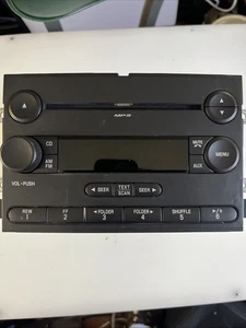 07-14 Ford Expedition 07-10 Edge AM/FM Radio CD Player MP3 Receiver AUX DISC - Bild 1 von 8