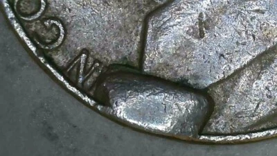 1979 P Nickel with scud error at 7 o clock. - Image 1 of 3