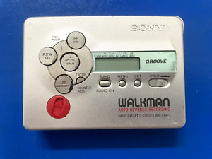 SONY WM-GX677 radio cassette corder FM AM walkman  Made in Japan Reverse AVLS